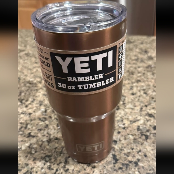 Yeti 30Oz Limited Edition Copper Magslide NEW - Picture 2 of 3